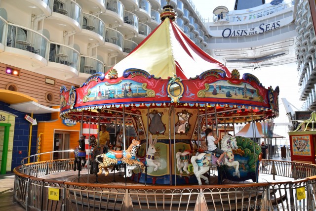 Merry Go Around Carousel Oasis of the Seas in Boardwalk